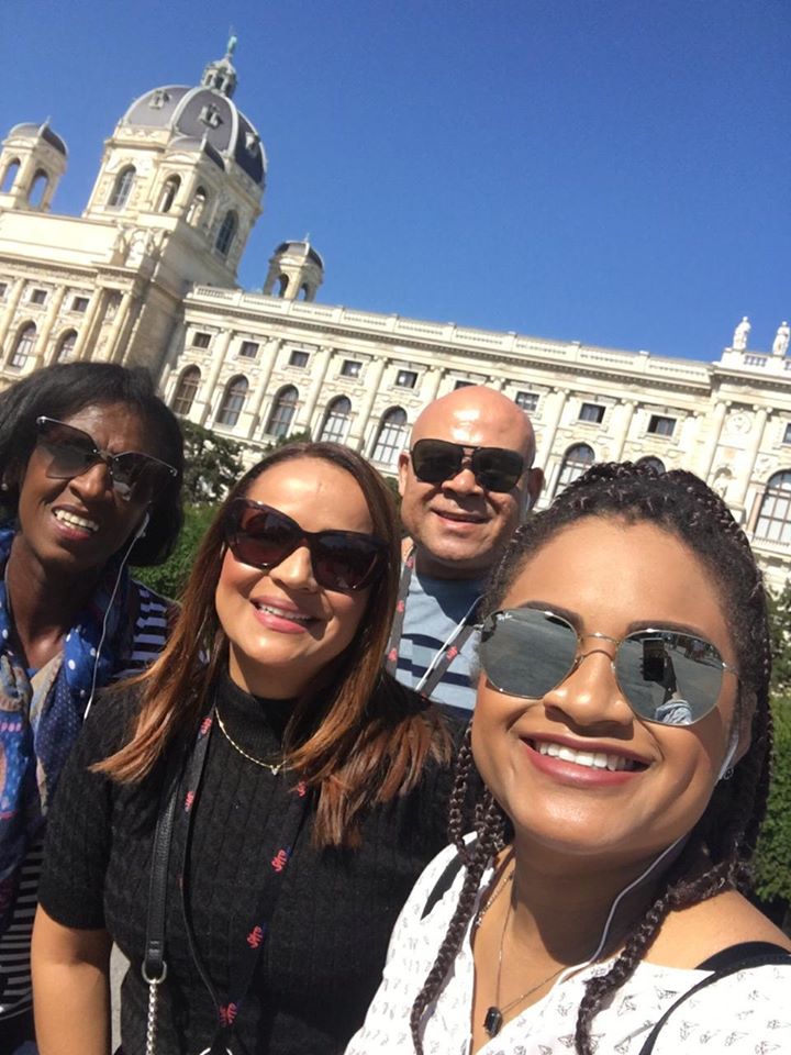 grupo leste europeu 3.jpg